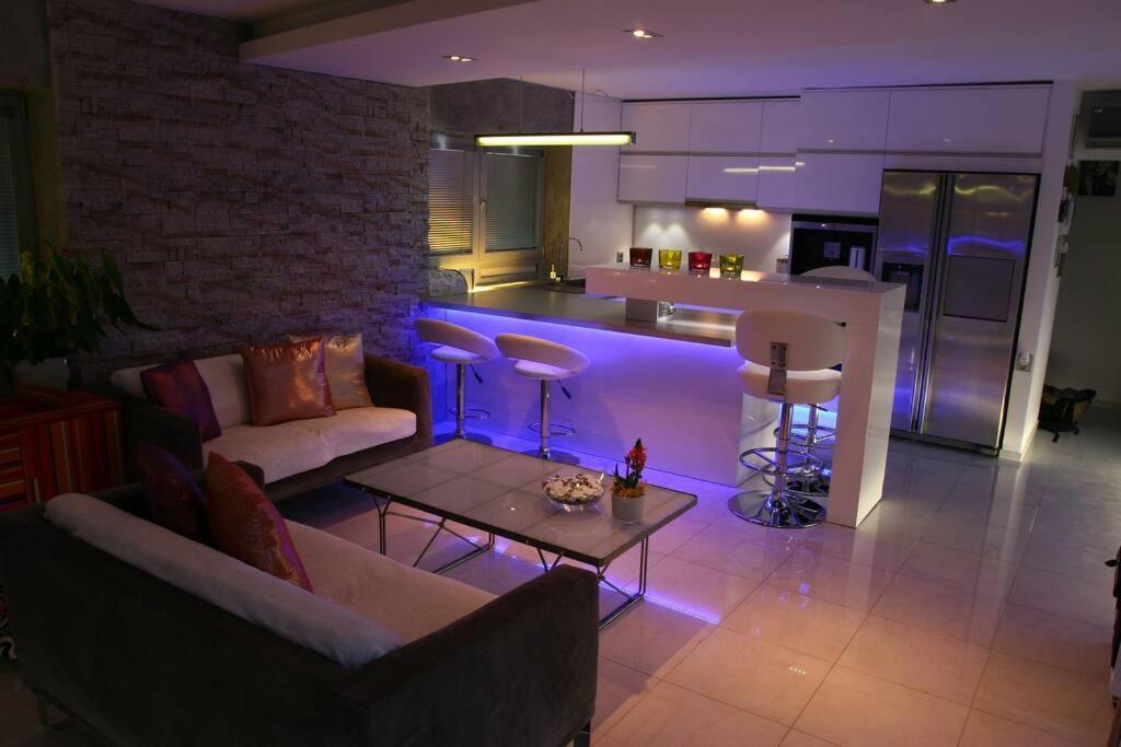 Nice Life - Luxury Apartment In The Old Town. Bratislava Eksteriør billede