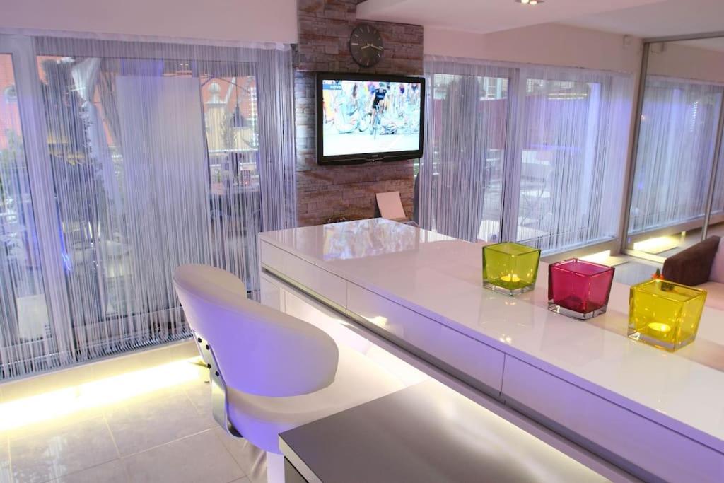 Nice Life - Luxury Apartment In The Old Town. Bratislava Eksteriør billede